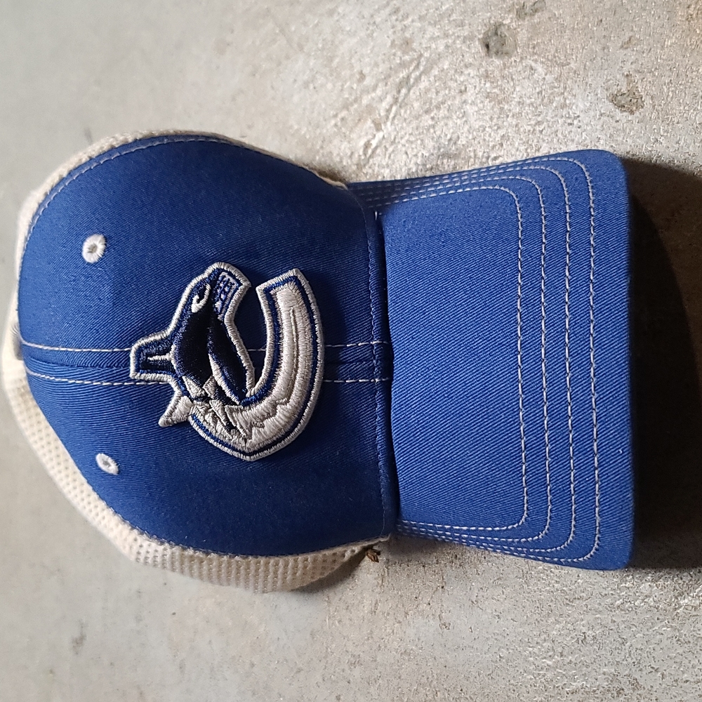 Vancouver Canucks Hat